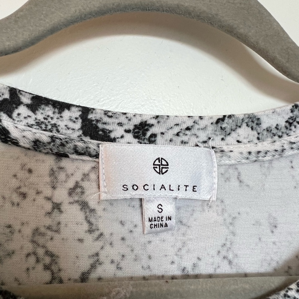 Socialite Top - image 2